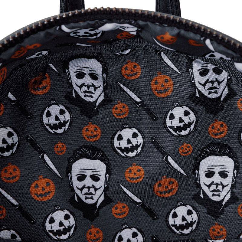 COMBK0001-LFCIHALLOWEENMICHAELMYERSCOSPLAYMINIBACKPACK3416INSIDE-3.png